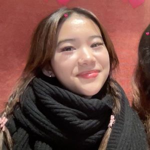 Meet your Posher, Julia